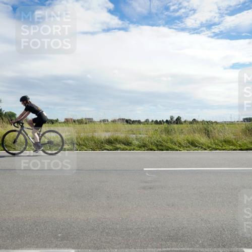 31.08.2025 - Elbe Triathlon Hamburg Michael Burmester http://msf.ph/oto/8694290 31.08.2025 14:50:57 Radfahren 162, 163 meine-sportfotos.de