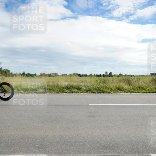 31.08.2025 - Elbe Triathlon Hamburg Michael Burmester http://msf.ph/oto/8694299 31.08.2025 14:51:19 Radfahren 146 meine-sportfotos.de