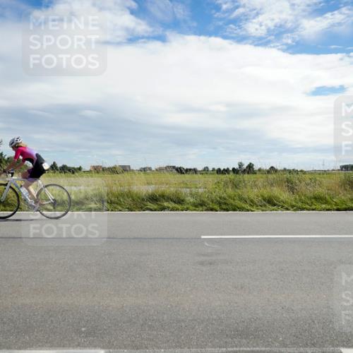 31.08.2025 - Elbe Triathlon Hamburg Michael Burmester http://msf.ph/oto/8694309 31.08.2025 14:52:08 Radfahren 143 meine-sportfotos.de