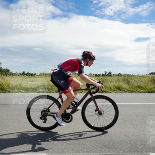 31.08.2025 - Elbe Triathlon Hamburg Michael Burmester http://msf.ph/oto/8694319 31.08.2025 14:52:45 Radfahren  meine-sportfotos.de