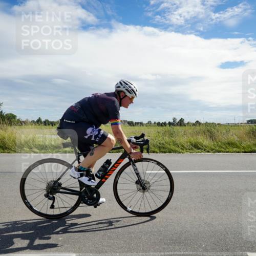 31.08.2025 - Elbe Triathlon Hamburg Michael Burmester http://msf.ph/oto/8694326 31.08.2025 14:53:07 Radfahren 141 meine-sportfotos.de