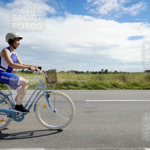 31.08.2025 - Elbe Triathlon Hamburg Michael Burmester http://msf.ph/oto/8694328 31.08.2025 14:53:14 Radfahren 124 meine-sportfotos.de