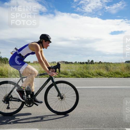 31.08.2025 - Elbe Triathlon Hamburg Michael Burmester http://msf.ph/oto/8694334 31.08.2025 14:53:29 Radfahren  meine-sportfotos.de