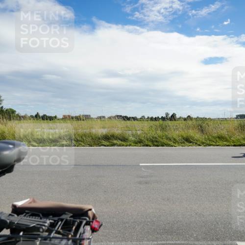31.08.2025 - Elbe Triathlon Hamburg Michael Burmester http://msf.ph/oto/8694349 31.08.2025 14:54:36 Radfahren  meine-sportfotos.de