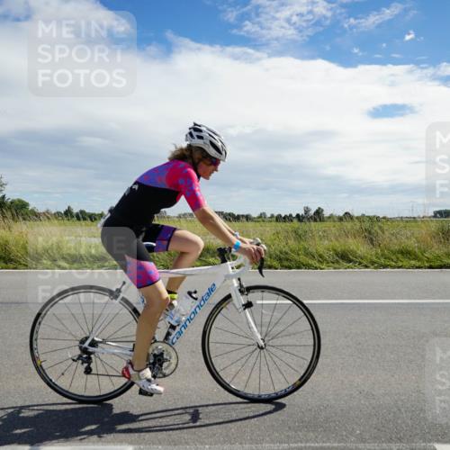 31.08.2025 - Elbe Triathlon Hamburg Michael Burmester http://msf.ph/oto/8694355 31.08.2025 14:54:48 Radfahren  meine-sportfotos.de