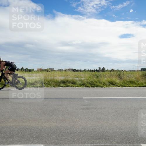 31.08.2025 - Elbe Triathlon Hamburg Michael Burmester http://msf.ph/oto/8694357 31.08.2025 14:54:55 Radfahren  meine-sportfotos.de