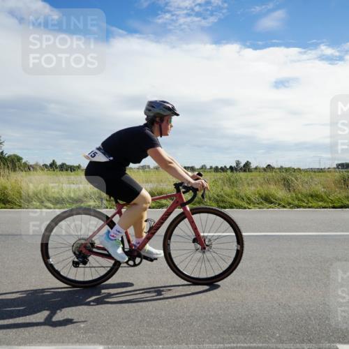 31.08.2025 - Elbe Triathlon Hamburg Michael Burmester http://msf.ph/oto/8694379 31.08.2025 14:56:55 Radfahren  meine-sportfotos.de