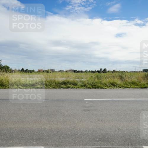 31.08.2025 - Elbe Triathlon Hamburg Michael Burmester http://msf.ph/oto/8694380 31.08.2025 14:57:01 Radfahren  meine-sportfotos.de