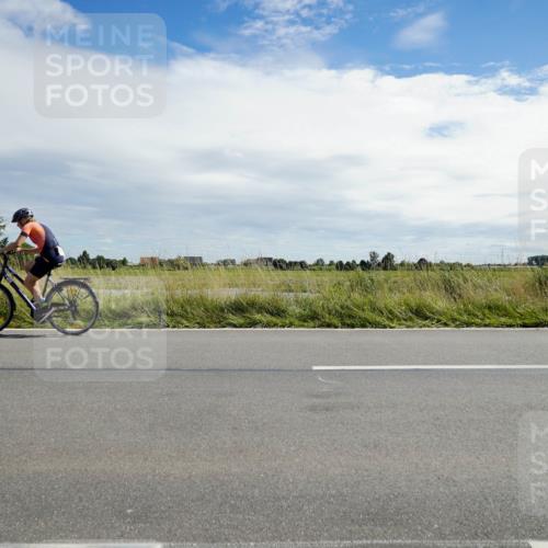 31.08.2025 - Elbe Triathlon Hamburg Michael Burmester http://msf.ph/oto/8694384 31.08.2025 14:57:06 Radfahren  meine-sportfotos.de
