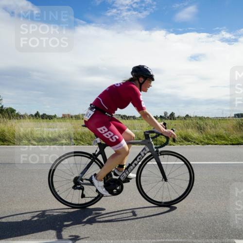 31.08.2025 - Elbe Triathlon Hamburg Michael Burmester http://msf.ph/oto/8694386 31.08.2025 14:57:09 Radfahren  meine-sportfotos.de