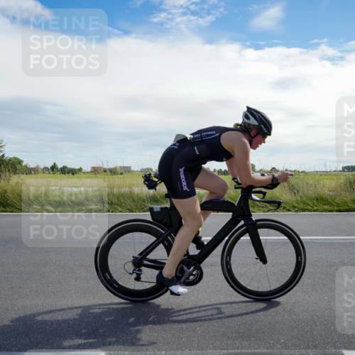 31.08.2025 - Elbe Triathlon Hamburg Michael Burmester http://msf.ph/oto/8694387 31.08.2025 14:57:23 Radfahren  meine-sportfotos.de