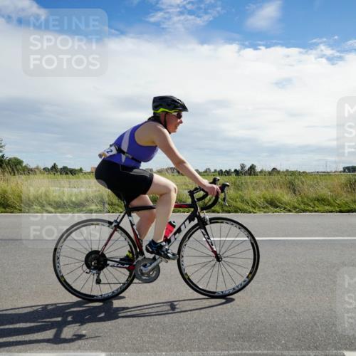 31.08.2025 - Elbe Triathlon Hamburg Michael Burmester http://msf.ph/oto/8694389 31.08.2025 14:57:37 Radfahren  meine-sportfotos.de