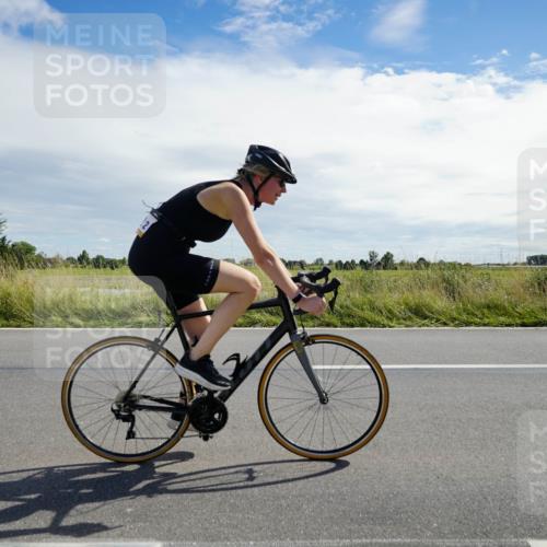 31.08.2025 - Elbe Triathlon Hamburg Michael Burmester http://msf.ph/oto/8694392 31.08.2025 14:57:53 Radfahren 142 meine-sportfotos.de