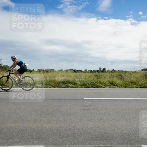 31.08.2025 - Elbe Triathlon Hamburg Michael Burmester http://msf.ph/oto/8694399 31.08.2025 14:58:12 Radfahren  meine-sportfotos.de