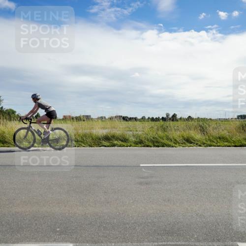 31.08.2025 - Elbe Triathlon Hamburg Michael Burmester http://msf.ph/oto/8694404 31.08.2025 14:58:52 Radfahren  meine-sportfotos.de