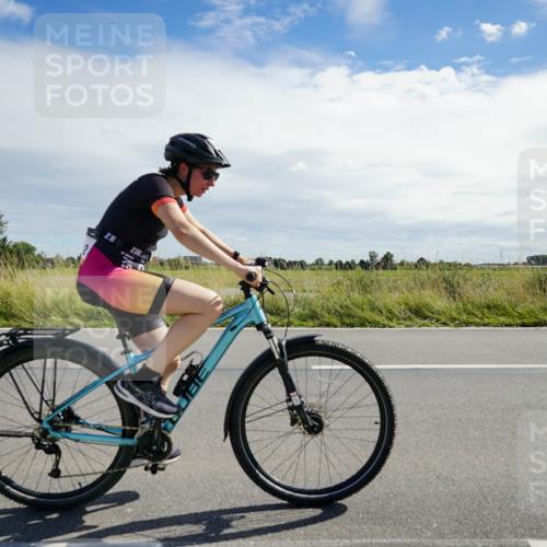 31.08.2025 - Elbe Triathlon Hamburg Michael Burmester http://msf.ph/oto/8694405 31.08.2025 14:58:59 Radfahren  meine-sportfotos.de