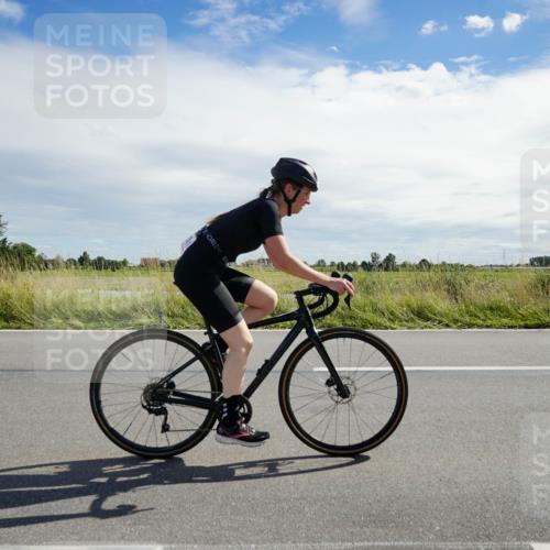 31.08.2025 - Elbe Triathlon Hamburg Michael Burmester http://msf.ph/oto/8694410 31.08.2025 14:59:16 Radfahren  meine-sportfotos.de