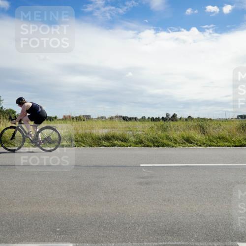 31.08.2025 - Elbe Triathlon Hamburg Michael Burmester http://msf.ph/oto/8694411 31.08.2025 14:59:22 Radfahren  meine-sportfotos.de