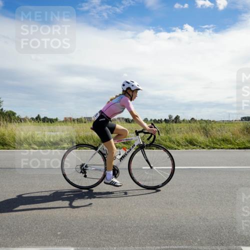 31.08.2025 - Elbe Triathlon Hamburg Michael Burmester http://msf.ph/oto/8694412 31.08.2025 14:59:51 Radfahren  meine-sportfotos.de