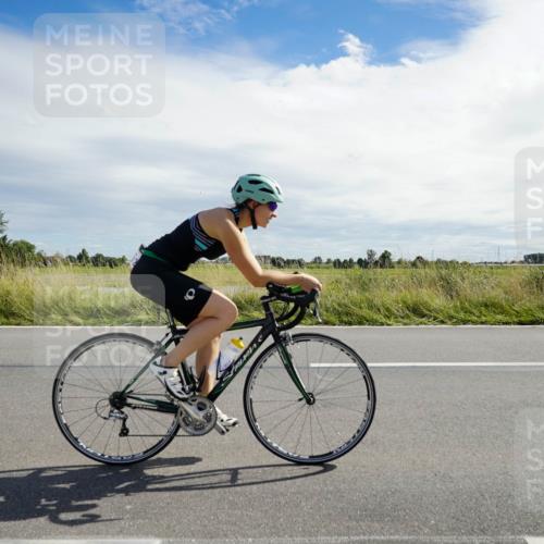 31.08.2025 - Elbe Triathlon Hamburg Michael Burmester http://msf.ph/oto/8694425 31.08.2025 15:01:07 Radfahren  meine-sportfotos.de