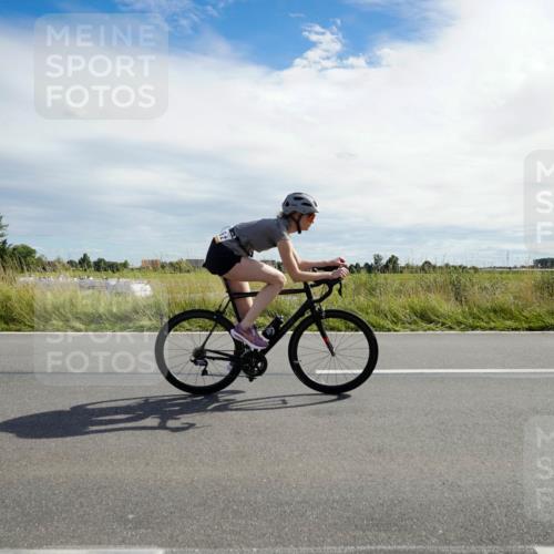 31.08.2025 - Elbe Triathlon Hamburg Michael Burmester http://msf.ph/oto/8694432 31.08.2025 15:01:50 Radfahren 151 meine-sportfotos.de