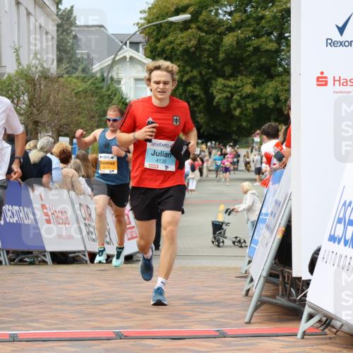 31.08.2025 - 21. Blankeneser Heldenlauf Strokosch-Dieckow http://msf.ph/oto/8694437 31.08.2025 12:35:23 Ziel 5574, 5302, 4130, 4128 meine-sportfotos.de