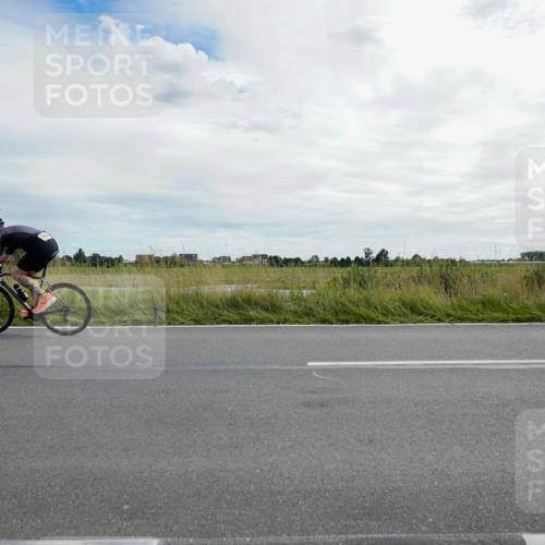 31.08.2025 - Elbe Triathlon Hamburg Michael Burmester http://msf.ph/oto/8694450 31.08.2025 15:05:16 Radfahren  meine-sportfotos.de