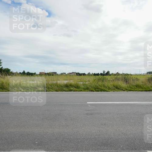31.08.2025 - Elbe Triathlon Hamburg Michael Burmester http://msf.ph/oto/8694462 31.08.2025 15:06:19 Radfahren  meine-sportfotos.de