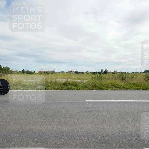 31.08.2025 - Elbe Triathlon Hamburg Michael Burmester http://msf.ph/oto/8694475 31.08.2025 15:08:59 Radfahren  meine-sportfotos.de