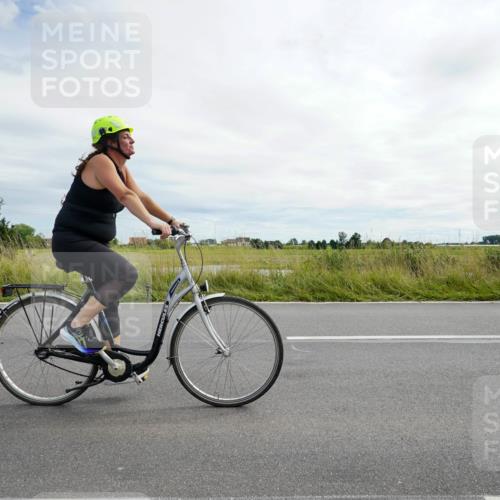 31.08.2025 - Elbe Triathlon Hamburg Michael Burmester http://msf.ph/oto/8694478 31.08.2025 15:09:02 Radfahren  meine-sportfotos.de