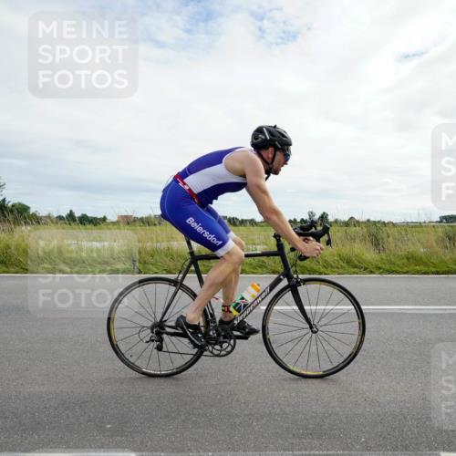 31.08.2025 - Elbe Triathlon Hamburg Michael Burmester http://msf.ph/oto/8694521 31.08.2025 15:17:22 Radfahren  meine-sportfotos.de