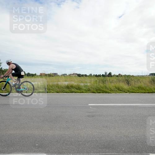 31.08.2025 - Elbe Triathlon Hamburg Michael Burmester http://msf.ph/oto/8694539 31.08.2025 15:19:51 Radfahren  meine-sportfotos.de