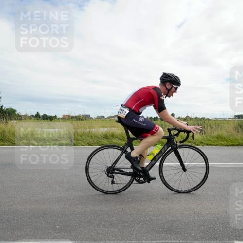 31.08.2025 - Elbe Triathlon Hamburg Michael Burmester http://msf.ph/oto/8694541 31.08.2025 15:20:28 Radfahren  meine-sportfotos.de