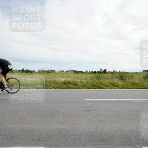 31.08.2025 - Elbe Triathlon Hamburg Michael Burmester http://msf.ph/oto/8694547 31.08.2025 15:21:04 Radfahren  meine-sportfotos.de
