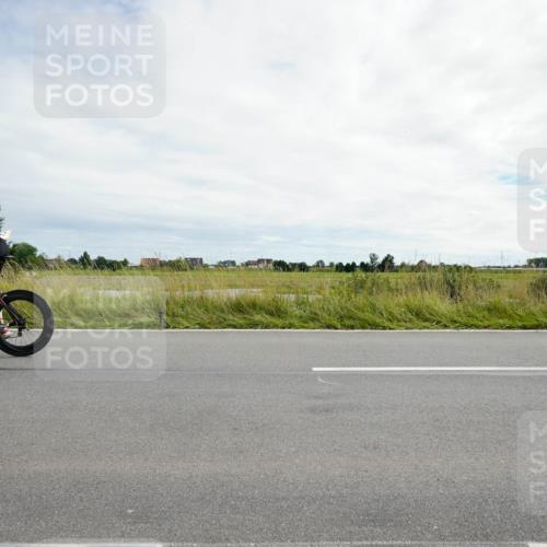 31.08.2025 - Elbe Triathlon Hamburg Michael Burmester http://msf.ph/oto/8694553 31.08.2025 15:21:39 Radfahren  meine-sportfotos.de