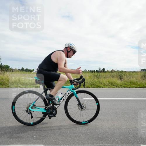31.08.2025 - Elbe Triathlon Hamburg Michael Burmester http://msf.ph/oto/8694559 31.08.2025 15:22:45 Radfahren  meine-sportfotos.de