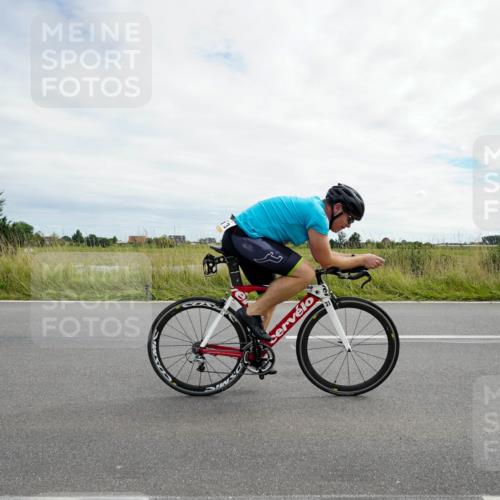 31.08.2025 - Elbe Triathlon Hamburg Michael Burmester http://msf.ph/oto/8694566 31.08.2025 15:23:01 Radfahren  meine-sportfotos.de