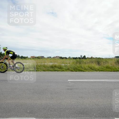 31.08.2025 - Elbe Triathlon Hamburg Michael Burmester http://msf.ph/oto/8694568 31.08.2025 15:23:14 Radfahren  meine-sportfotos.de