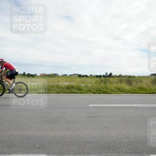 31.08.2025 - Elbe Triathlon Hamburg Michael Burmester http://msf.ph/oto/8694569 31.08.2025 15:23:22 Radfahren  meine-sportfotos.de