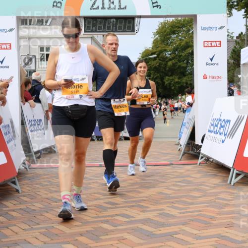 31.08.2025 - 21. Blankeneser Heldenlauf Strokosch-Dieckow http://msf.ph/oto/8694572 31.08.2025 12:35:08 Ziel 5266, 5115, 5315, 5689, 5037, 4267 meine-sportfotos.de