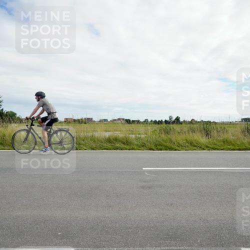31.08.2025 - Elbe Triathlon Hamburg Michael Burmester http://msf.ph/oto/8694583 31.08.2025 15:24:50 Radfahren  meine-sportfotos.de