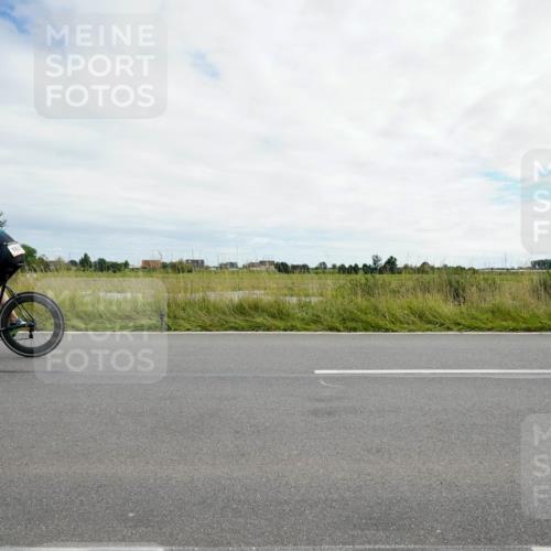 31.08.2025 - Elbe Triathlon Hamburg Michael Burmester http://msf.ph/oto/8694584 31.08.2025 15:24:51 Radfahren  meine-sportfotos.de