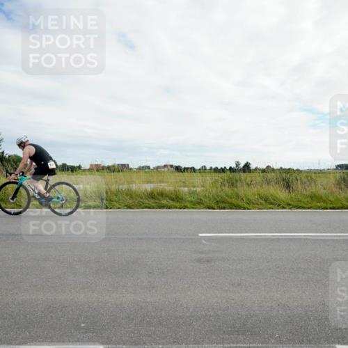 31.08.2025 - Elbe Triathlon Hamburg Michael Burmester http://msf.ph/oto/8694589 31.08.2025 15:25:03 Radfahren  meine-sportfotos.de