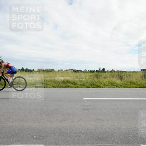 31.08.2025 - Elbe Triathlon Hamburg Michael Burmester http://msf.ph/oto/8694604 31.08.2025 15:26:35 Radfahren  meine-sportfotos.de