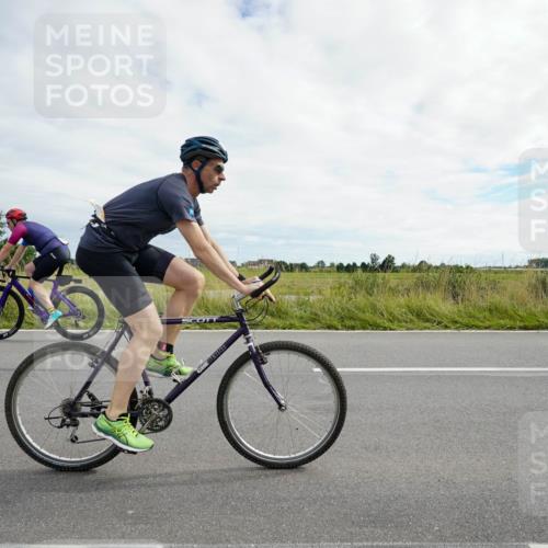 31.08.2025 - Elbe Triathlon Hamburg Michael Burmester http://msf.ph/oto/8694606 31.08.2025 15:27:03 Radfahren  meine-sportfotos.de
