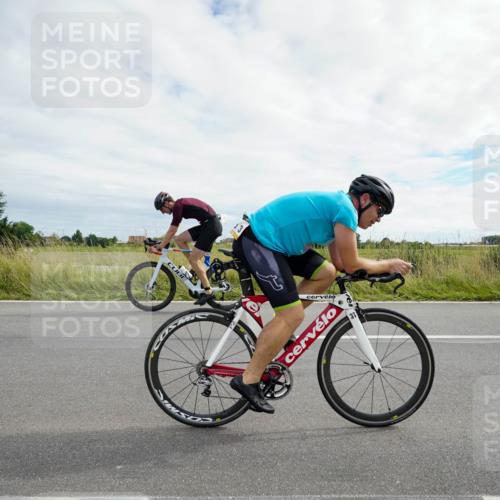 31.08.2025 - Elbe Triathlon Hamburg Michael Burmester http://msf.ph/oto/8694610 31.08.2025 15:27:14 Radfahren  meine-sportfotos.de