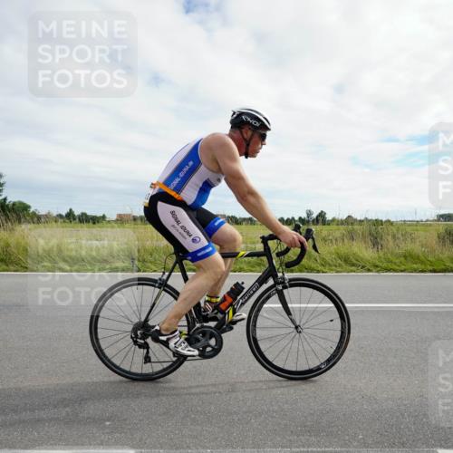 31.08.2025 - Elbe Triathlon Hamburg Michael Burmester http://msf.ph/oto/8694614 31.08.2025 15:27:27 Radfahren  meine-sportfotos.de