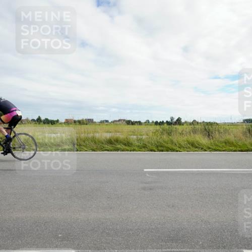31.08.2025 - Elbe Triathlon Hamburg Michael Burmester http://msf.ph/oto/8694618 31.08.2025 15:27:46 Radfahren  meine-sportfotos.de