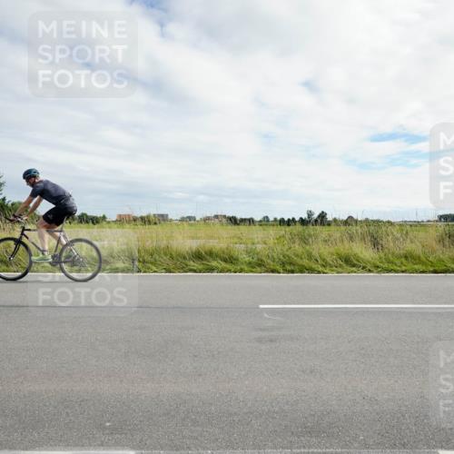 31.08.2025 - Elbe Triathlon Hamburg Michael Burmester http://msf.ph/oto/8694634 31.08.2025 15:29:08 Radfahren  meine-sportfotos.de