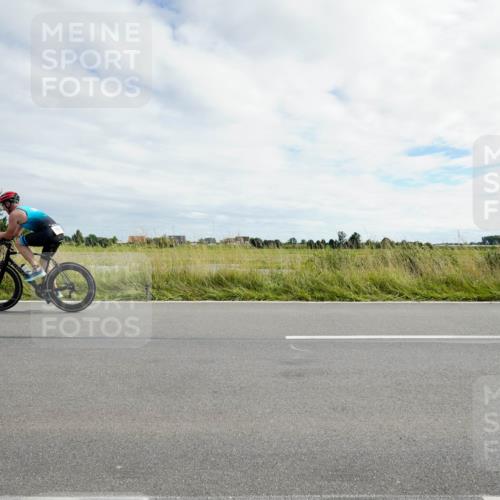 31.08.2025 - Elbe Triathlon Hamburg Michael Burmester http://msf.ph/oto/8694635 31.08.2025 15:29:15 Radfahren  meine-sportfotos.de